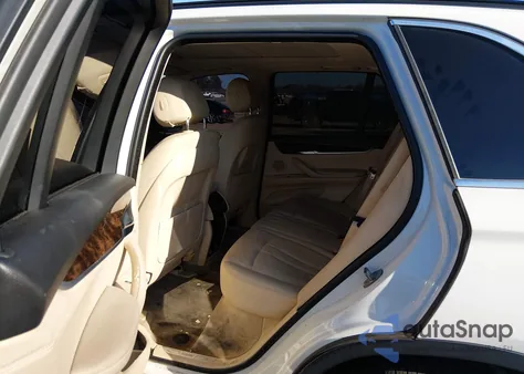 2015 BMW X5 xDrive35I z USA, uszkodzony, nr VIN 5UXKR0C5XF0K57356